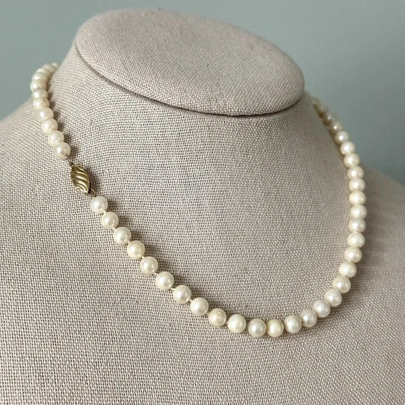 14K Yellow Gold Genuine 6MM Cream Pearl Hand Knotted Strand Necklace 16
